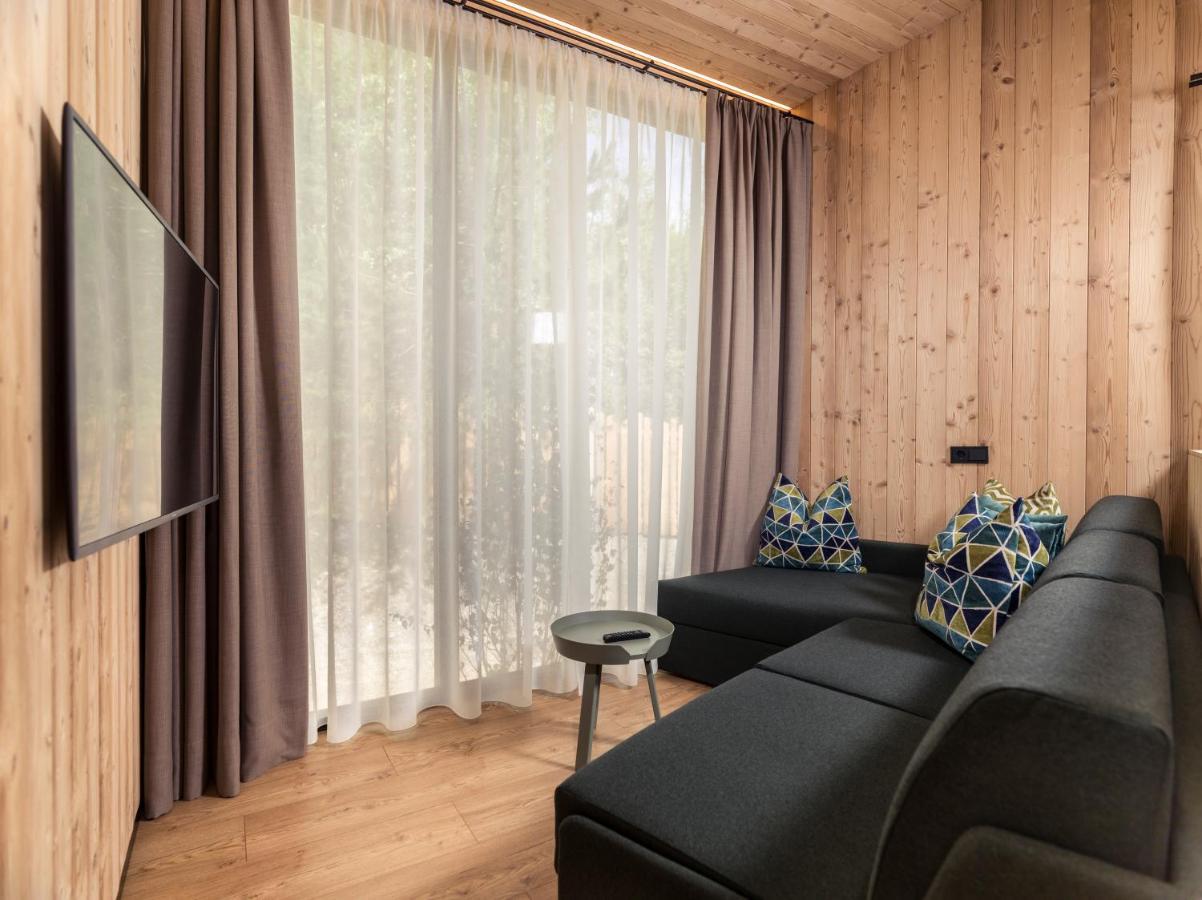 Skyview Chalets Am Camping Toblacher See 外观 照片