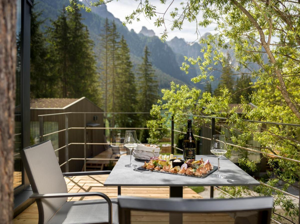 Skyview Chalets Am Camping Toblacher See 外观 照片